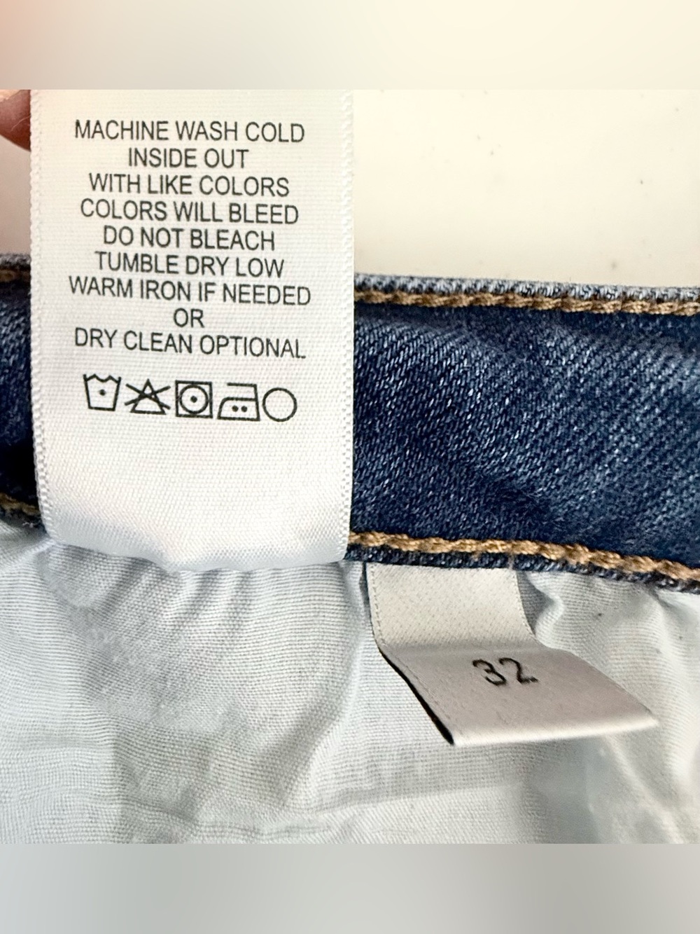 Vervet High Rise Flare Jeans With Side Slit Hems And Frayed Hem Size 32 - Picture 12 of 12